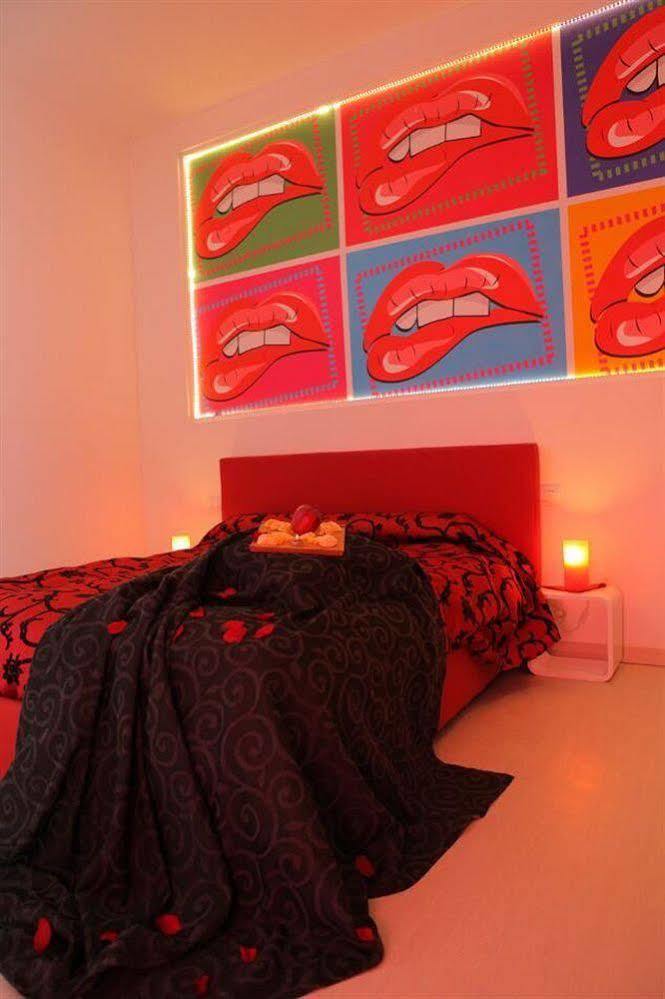 Chroma Bed & Breakfast Rom
